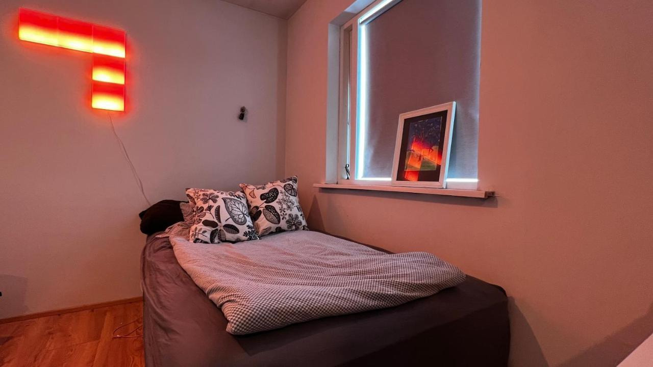 Jm Homestay - A Cozy Two Bedroom Apartment 레이캬비크 외부 사진